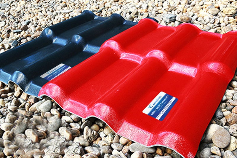 Tôn Nhựa Giả Ngói PVC/ASA Eurolines - Ngói Nhựa Siêu Nhẹ, Siêu Bền, Chống Ăn Mòn Hóa Chất 2 Tôn nhựa giả ngói Eurolines