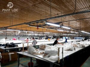Tấm nhựa PVC làm mặt bàn thao tác công nghiệp