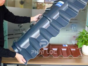 Tấm Úp Nóc Mái Ngói Nhựa - Phụ Kiện Ngói Nhựa PVC/ASA Eurolines 9 Tấm úp nóc ngói nhựa - Phụ kiện tôn nhựa giả ngói
