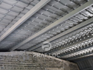 Tôn Nhựa Giả Ngói PVC/ASA Eurolines - Ngói Nhựa Siêu Nhẹ, Siêu Bền, Chống Ăn Mòn Hóa Chất 9 Ton ngoi nhua ky thuat PVC PP 0790