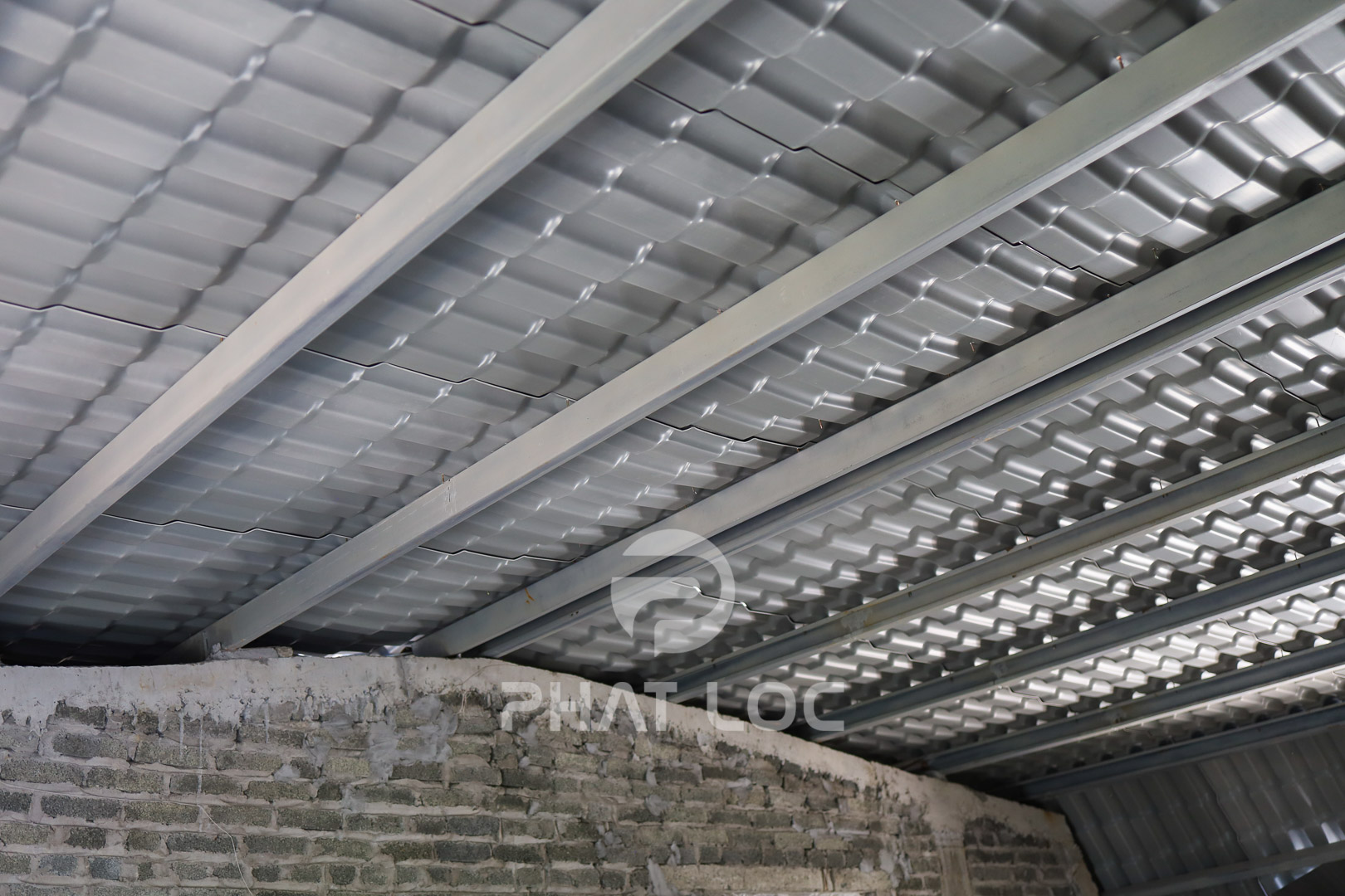 Tôn Nhựa Giả Ngói PVC/ASA Eurolines - Ngói Nhựa Siêu Nhẹ, Siêu Bền, Chống Ăn Mòn Hóa Chất 3 Tôn Nhựa Giả Ngói PVC/ASA Eurolines - Ngói Nhựa Siêu Nhẹ, Siêu Bền, Chống Ăn Mòn Hóa Chất - Ảnh 3