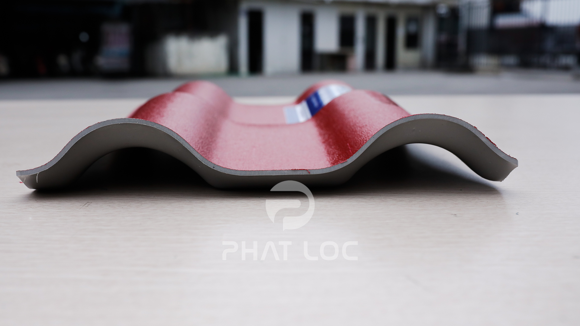 Tôn Nhựa Giả Ngói PVC/ASA Eurolines - Ngói Nhựa Siêu Nhẹ, Siêu Bền, Chống Ăn Mòn Hóa Chất 5 Tôn Nhựa Giả Ngói PVC/ASA Eurolines - Ngói Nhựa Siêu Nhẹ, Siêu Bền, Chống Ăn Mòn Hóa Chất - Ảnh 5