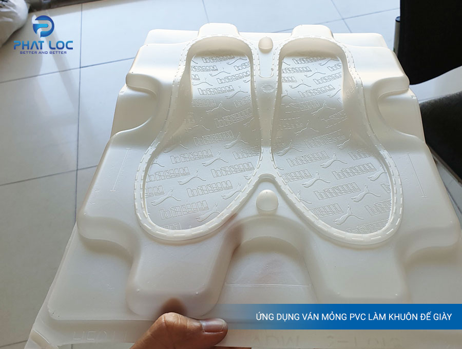 3 Ứng Dụng Của Tấm Nhựa PVC Mỏng Trong Ngành May Mặc 3 Ứng dụng tấm nhựa PVC mỏng trong ngành may mặc