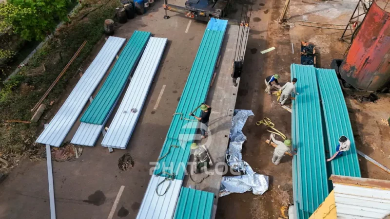 Mái Lợp Tốt Nhất Cho Nhà Xưởng Là Gì? Top 7+ Tấm Lợp Mái Chống Hóa Chất, Chống Ăn Mòn Hiệu Quả 2 Tôn nhựa PVC/ASA 5 sóng