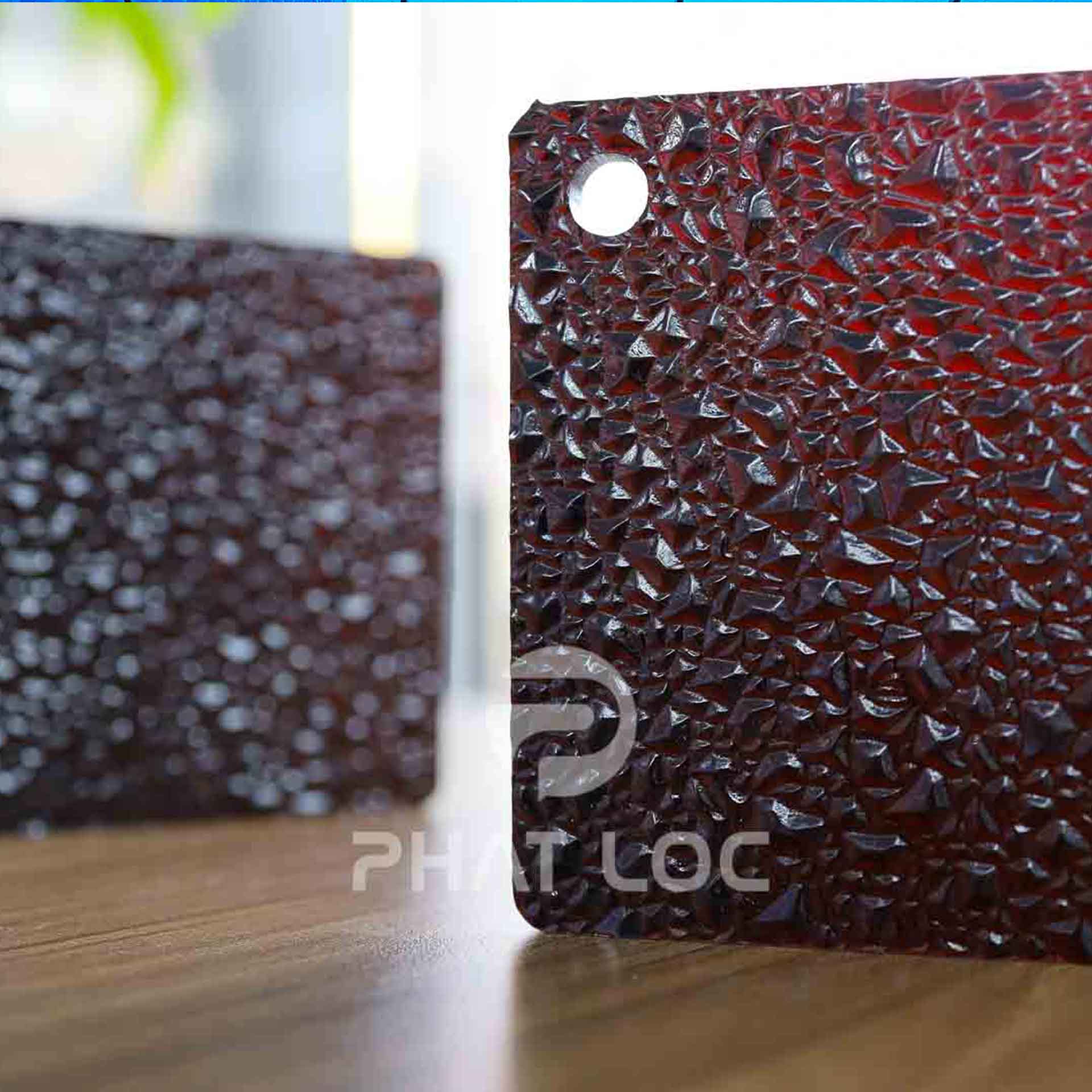 Tấm Lấy Sáng Polycarbonate Phẳng Sần 5mm 8 Danh muc Poly lay sang san