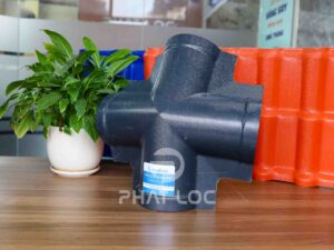 Chạc 4 Úp Đỉnh Ngói Nhựa - Phụ Kiện Ngói Nhựa PVC/ASA Eurolines 9 Chạc 4 úp đỉnh ngói nhựa - Phụ kiện ngói nhựa Eurolines