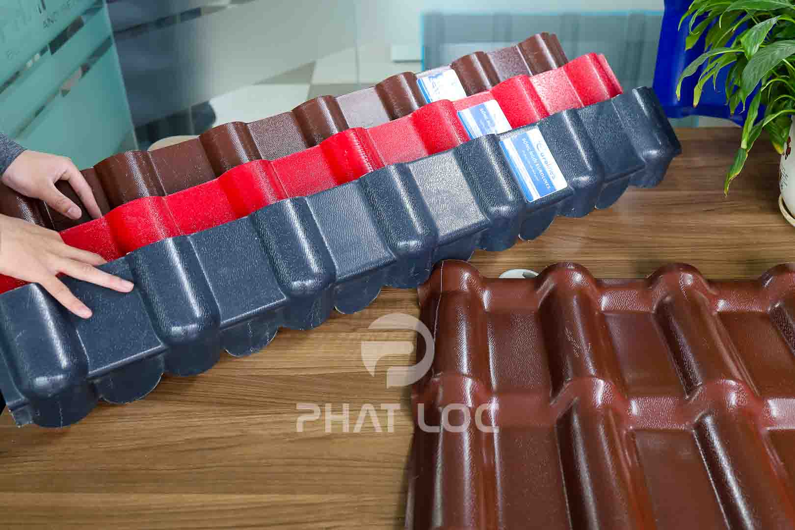 Tấm Diềm Hiên Mái Ngói Nhựa - Phụ Kiện Ngói Nhựa PVC/ASA Eurolines 4 Tấm diềm hiên mái ngói nhựa - Phụ kiện tôn nhựa giả ngói Eurolines
