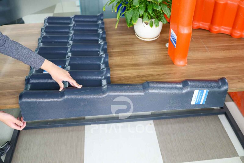 Phụ Kiện Ngói Nhựa PVC/ASA Eurolines - Siêu Bền, Chống Thấm, Chống Dột 25 Tấm úp viền mái