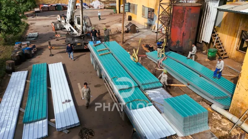 Tìm Đại Lý Phân Phối Tôn Nhựa PVC/ASA Hà Nội, TP.HCM - Chính Sách Giá Tốt, Chiết Khấu Cao, Kinh Doanh Bền Vững 2 Tại sao Tôn nhựa PVC/ASA là lựa chọn mái lợp tối ưu cho thị trường?