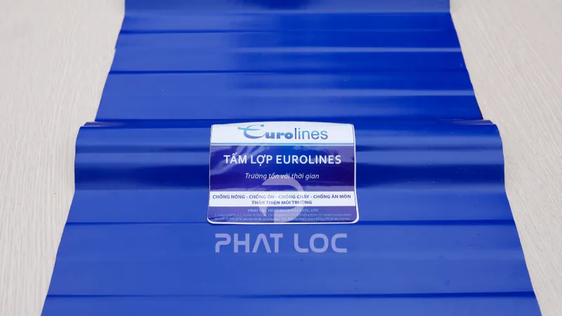 Giá Tôn Nhựa 4 Lớp PVC/ASA & Phụ Kiện Bao Nhiêu? 5 Yếu Tố Ảnh Hưởng Đến Giá Cả Tôn Nhựa Trong Năm 2025 5 Giá Tôn nhựa bao nhiêu?