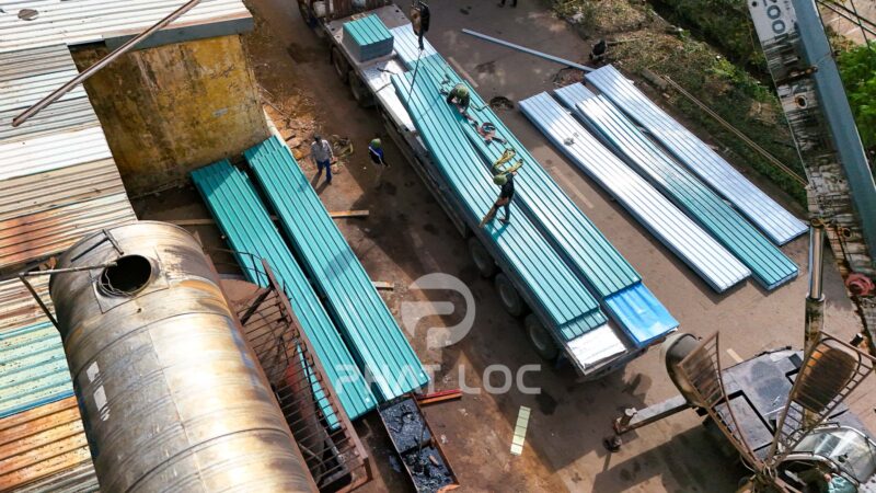 Tôn Nhựa Cách Nhiệt Là Gì? Tại Sao Lại Phù Hợp Với Khí Hậu Của Việt Nam? 7 Tôn nhựa cách nhiệt – Giải pháp tối ưu cho khí hậu Việt Nam