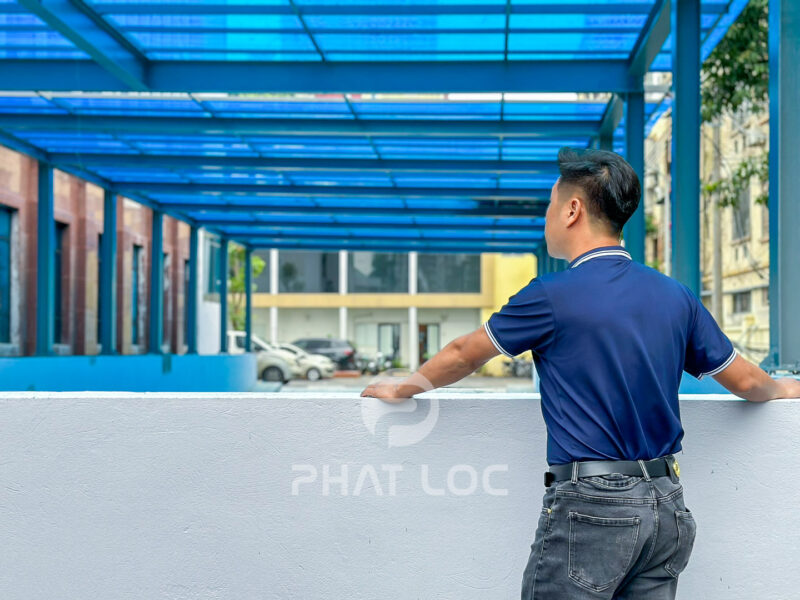 Đại Lý Tôn Nhựa Cho Kiến Trúc Sư, Thợ Xây Dựng Tại Hà Nội, TP.HCM | Sản Phẩm Chính Hãng, Giá Sỉ, Chiết Khấu Cao 5 Tấm nhựa lấy sáng Polycarbonate - Lấy sáng tự nhiên, tiết kiệm điện năng
