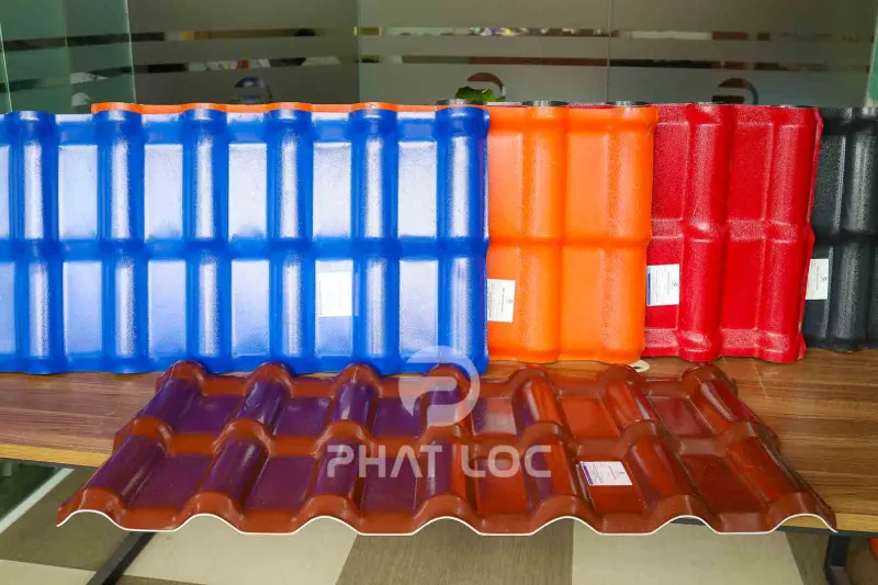 Nhà Máy Sản Xuất Phân Phối Ngói Nhựa PVC/ASA Phát Lộc - Nguồn Hàng Đa Dạng, Giá Gốc Tận Xưởng, Bảo Hành 10 Năm, Giao Hàng Toàn Quốc 1 Ngói nhựa là gì? Có mấy loại phổ biến hiện nay?