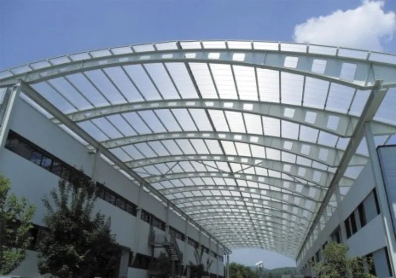 Tấm Nhựa Lấy Sáng Polycarbonate Màu Trắng Đục (Dạng Sóng) - NEWLIGHT 14 Ứng dụng trong công trình công cộng và thương mại