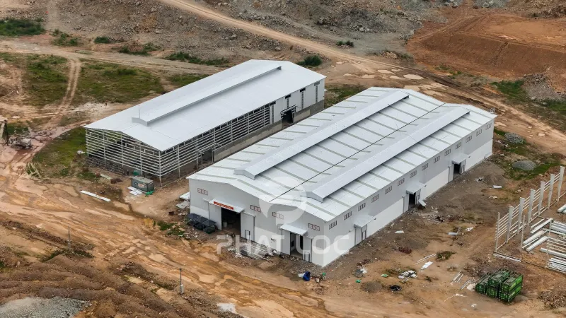Hoàn Thiện 10.000m² Tôn Nhựa Cho Nhà Máy Hóa Chất Tại Thanh Hóa 4 Hiệu quả thực tế sau khi Phát Lộc hoàn thiện 10.000m² Tôn nhựa PVC/ASA Eurolines cho nhà máy hóa chất tại Thanh Hóa